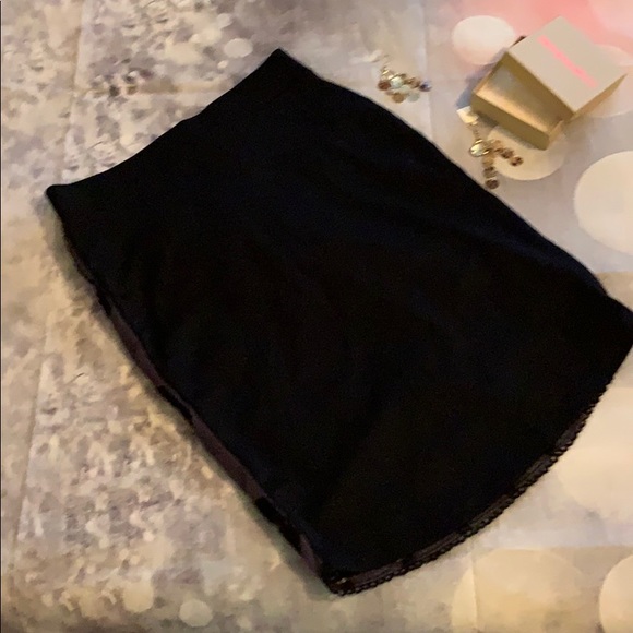 NWT H&M Knit Skirt - Picture 2 of 6